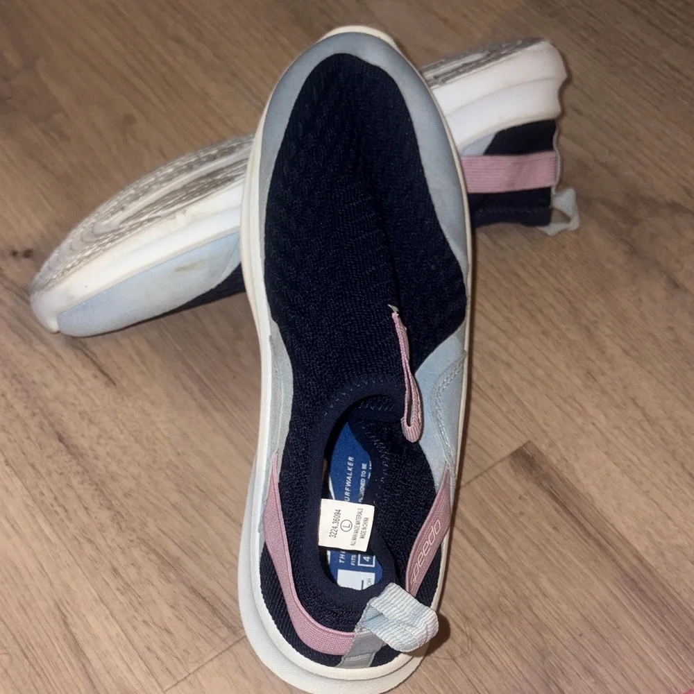 Speedo stylish sneakers