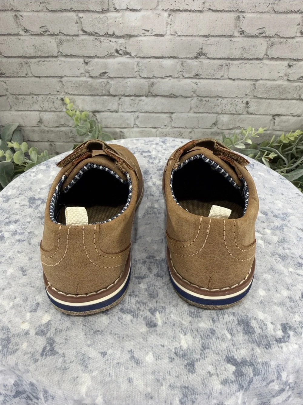 CAT & JACK “Ewald” Tan Plain Round-Toe Stitch Oxfords - Boys 9.0M 🤎 NWOT
