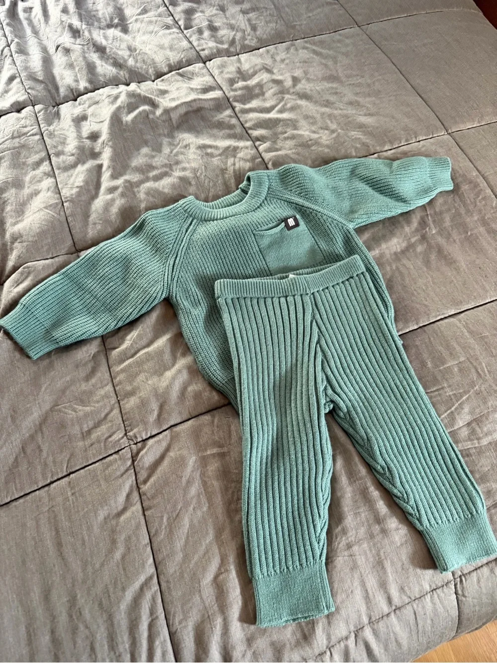 SHEIN sweater top