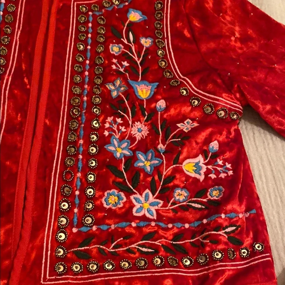 The Pyramid Collection elegant red