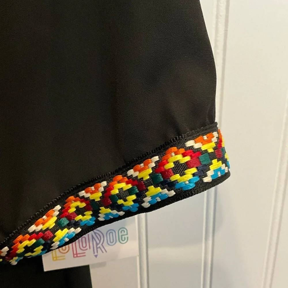 LuLaRoe black kimono featuring