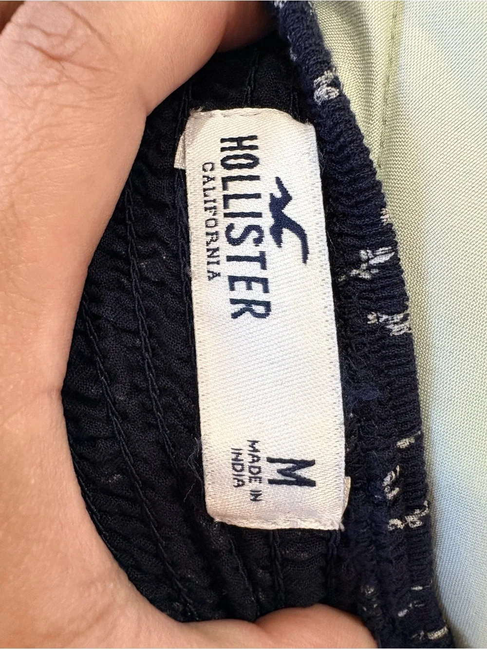 Hollister Navy Blue Floral Lace-Up Puff-Sleeve Crop Top