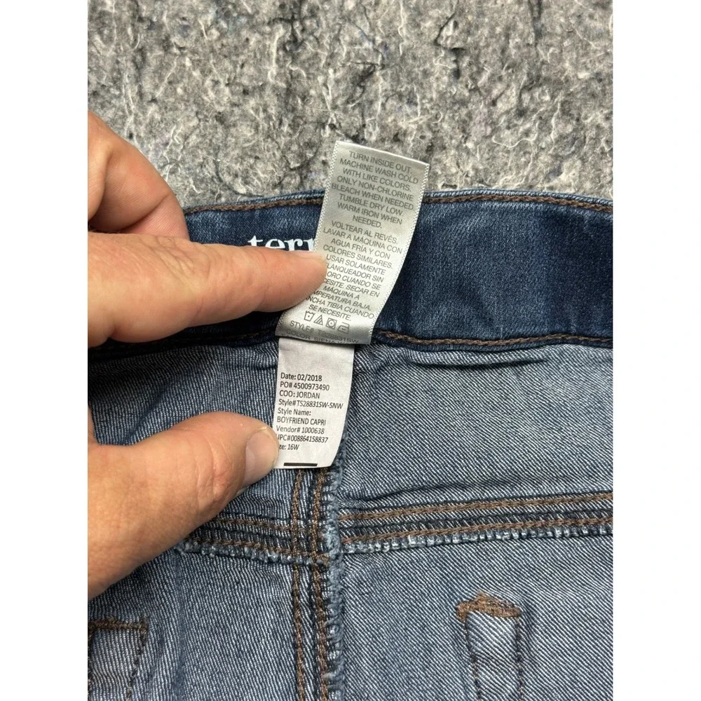 Terra & Sky Womens 16W Boyfriend Capri Jeans Medium Wash Stretch Denim TS28831SW