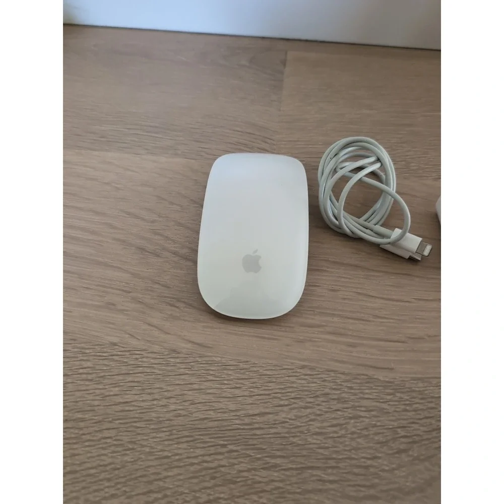 Apple Magic Mouse 2 A1657‎ – Wireless Bluetooth Multi‑Touch Tested Works White