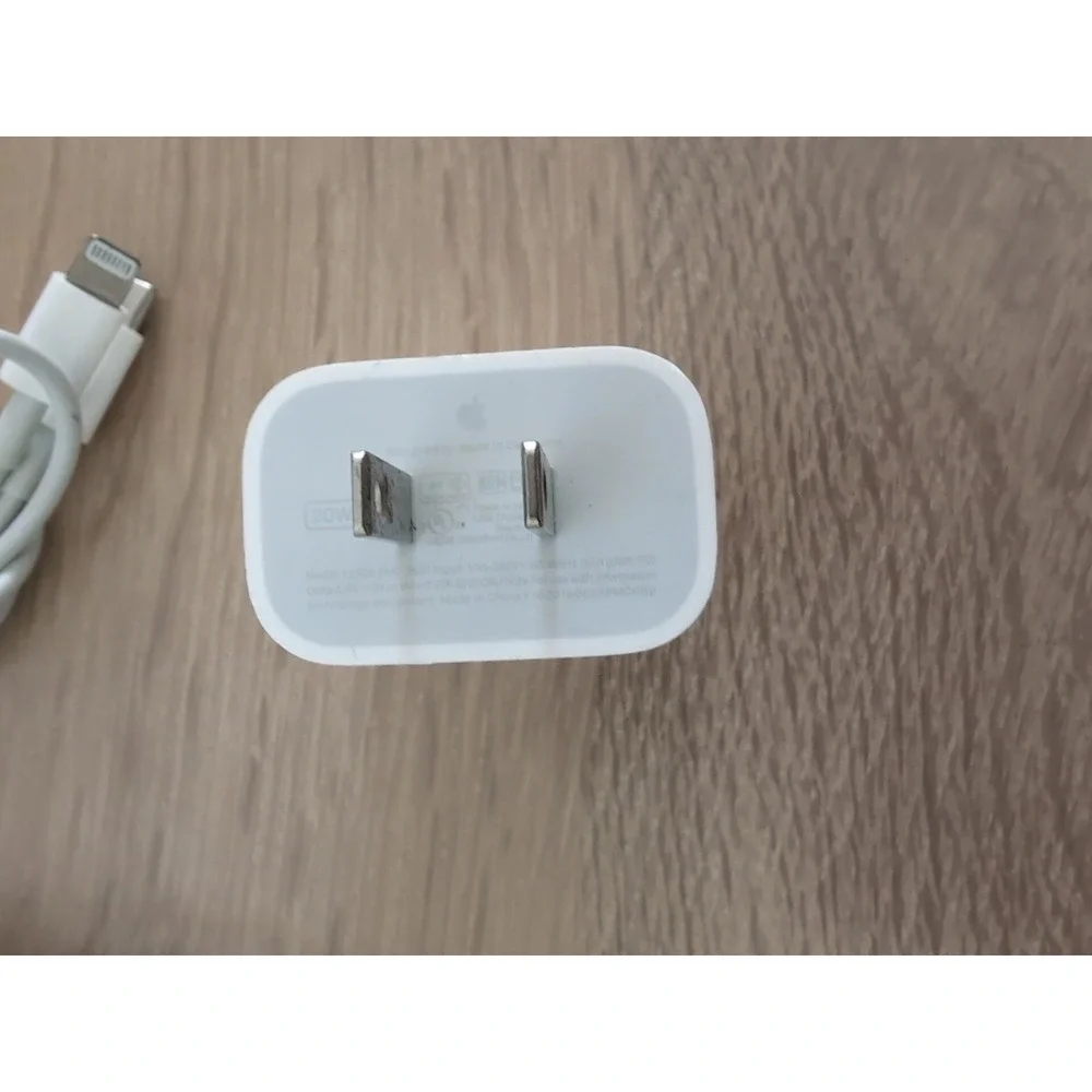 Apple Magic Mouse 2 A1657‎ – Wireless Bluetooth Multi‑Touch Tested Works White