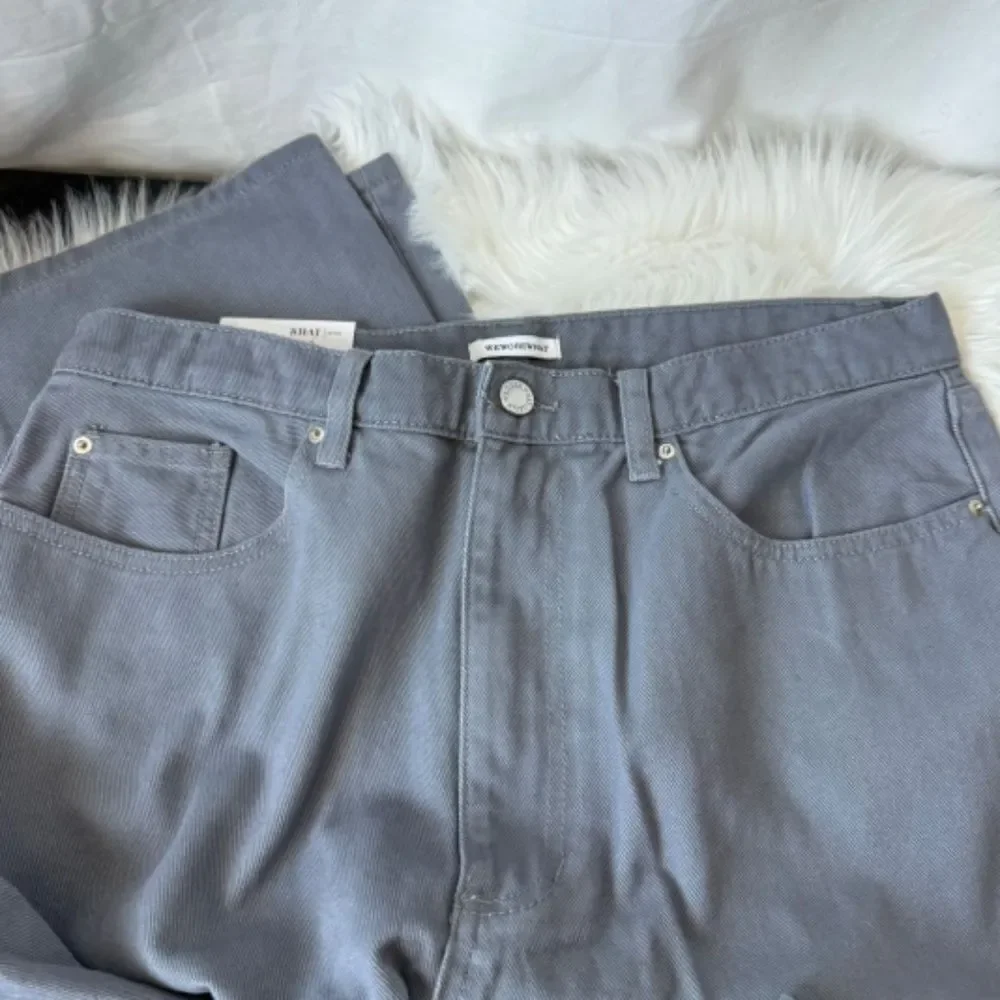 WeWoreWhat NWT Grey Baby Boot High Rise Boot Cut Jeans Sz 31‎