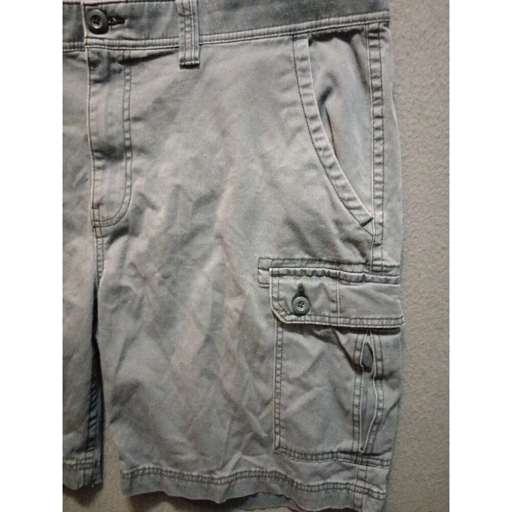 St John's Bay Men's Size 42 Blue Comfort Stretch Cargo Shorts 10