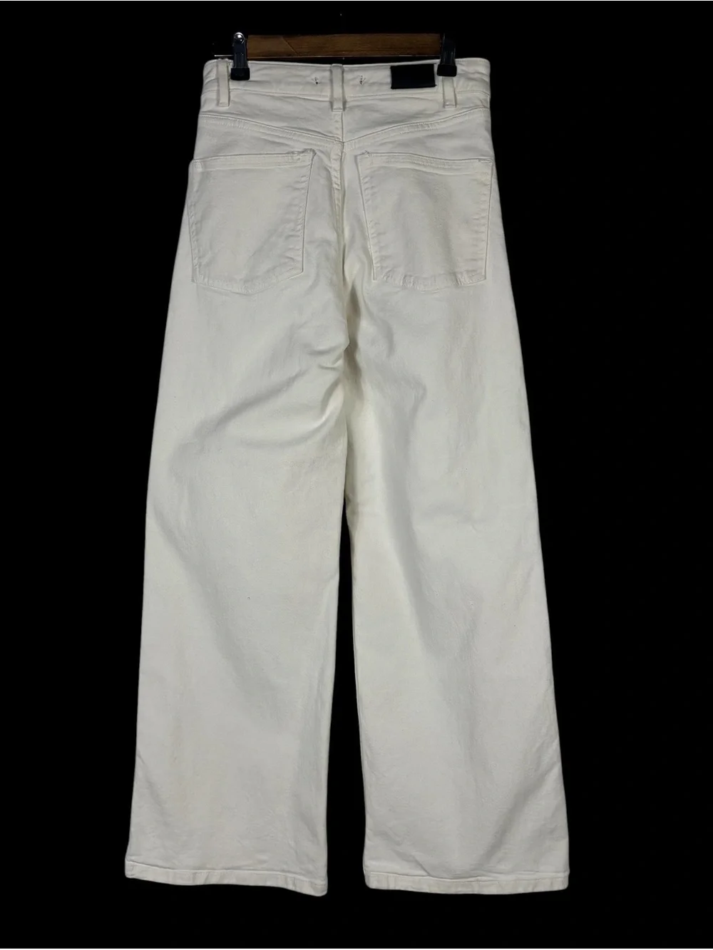 Maje small discoloration