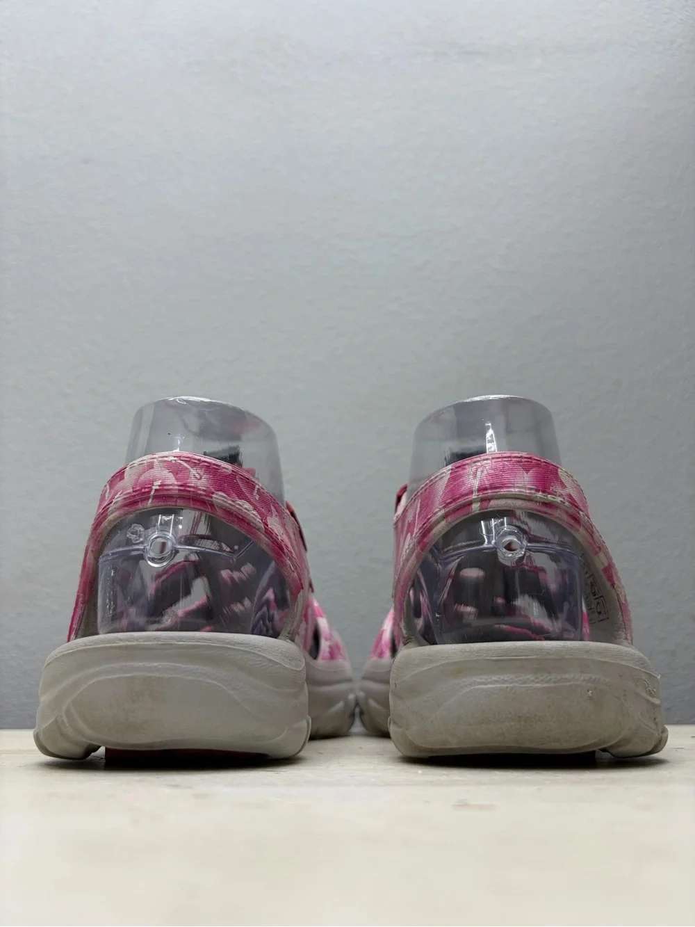 Keen Pink Rubber Newport H2 Fisherman Sandals Size 3 Girls