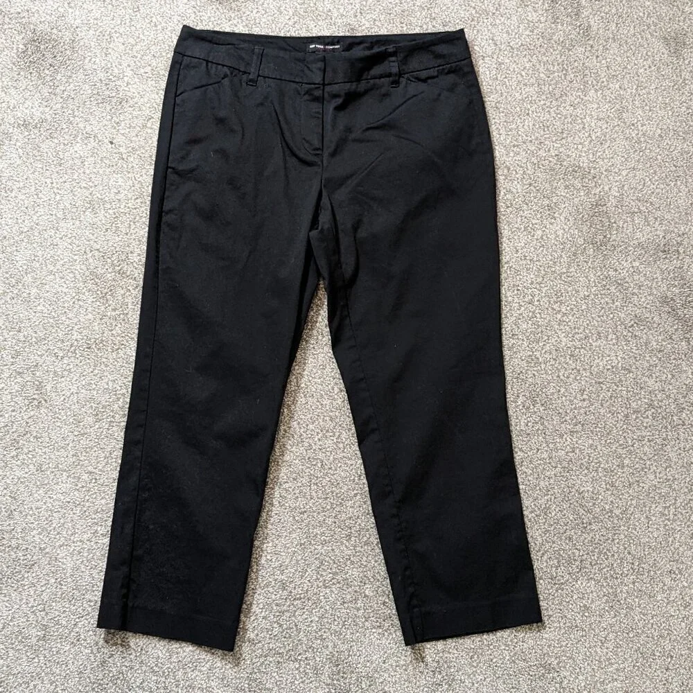 Women's NEW YORK & CO Stretch, Black Cotton Zip Cropped Casual Pants; Size 6