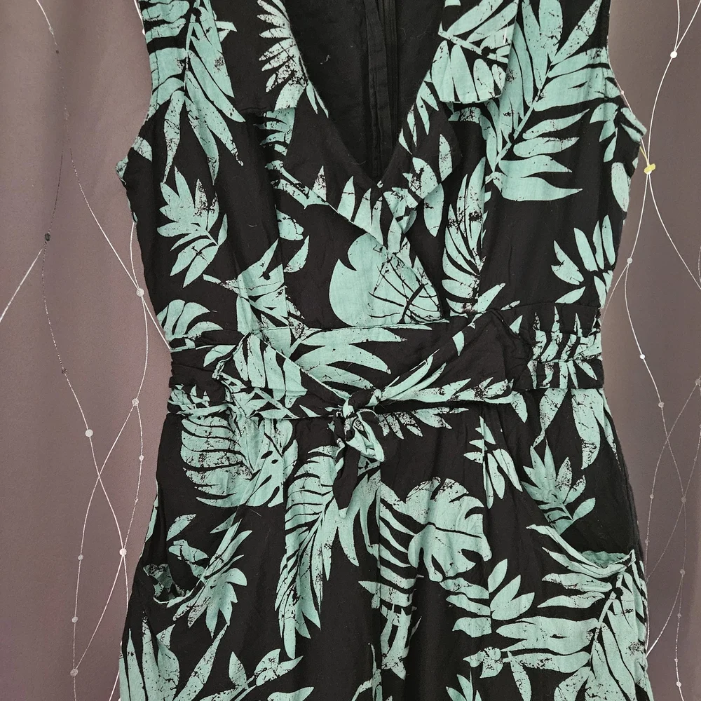 yumi romper striking