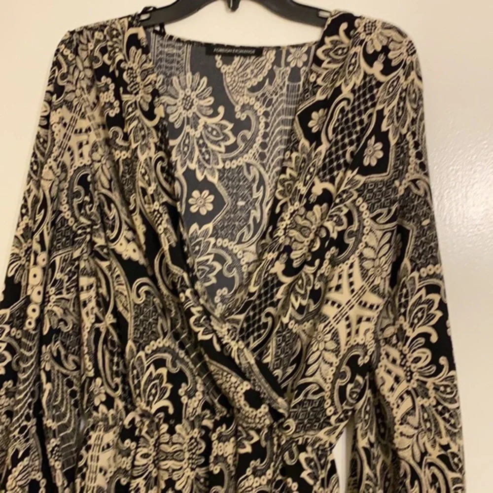 Foreign‎ exchange romper