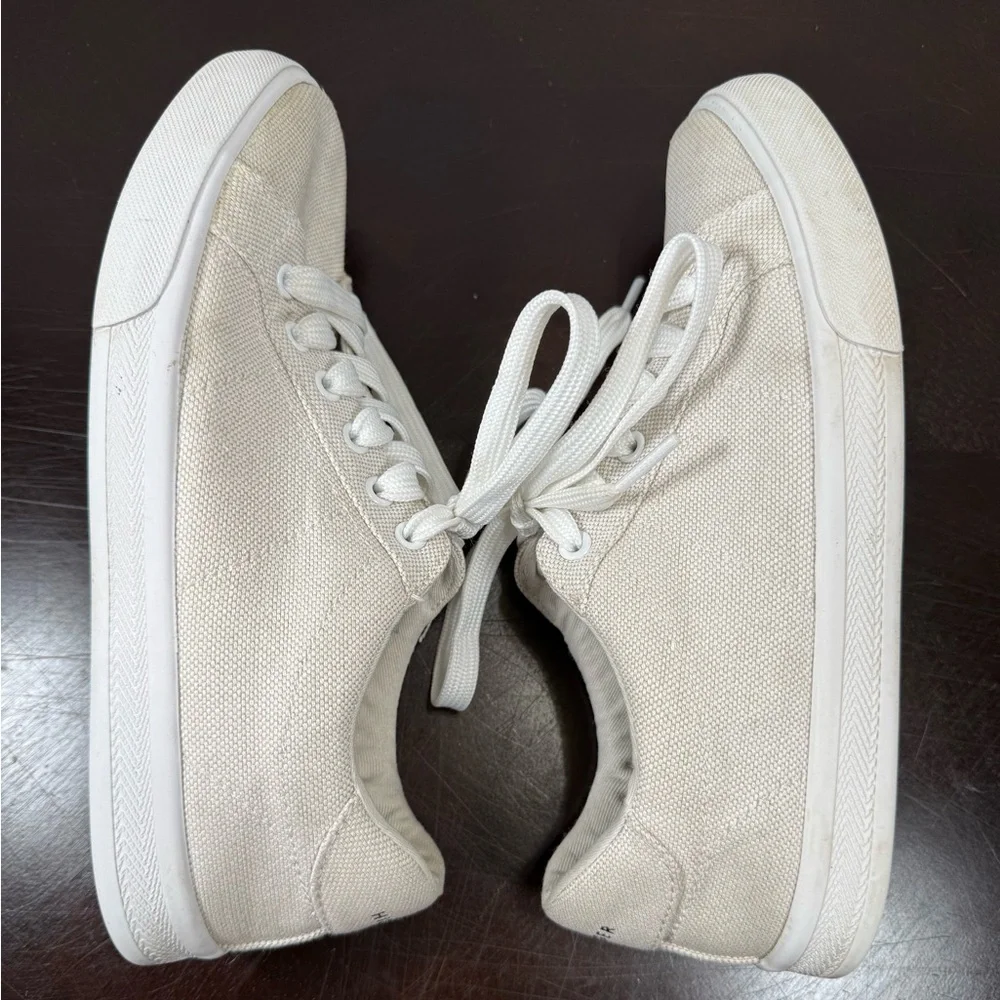 Tommy Hilfiger these tommy