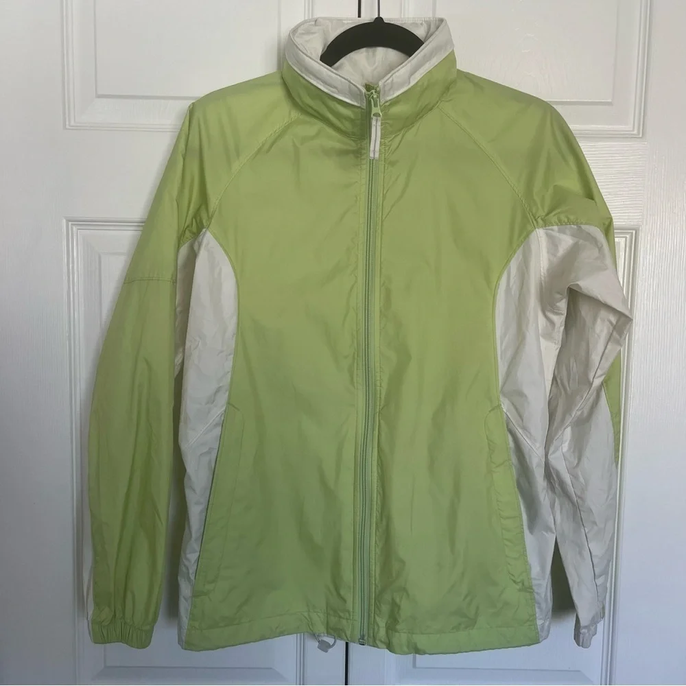 Columbia light green