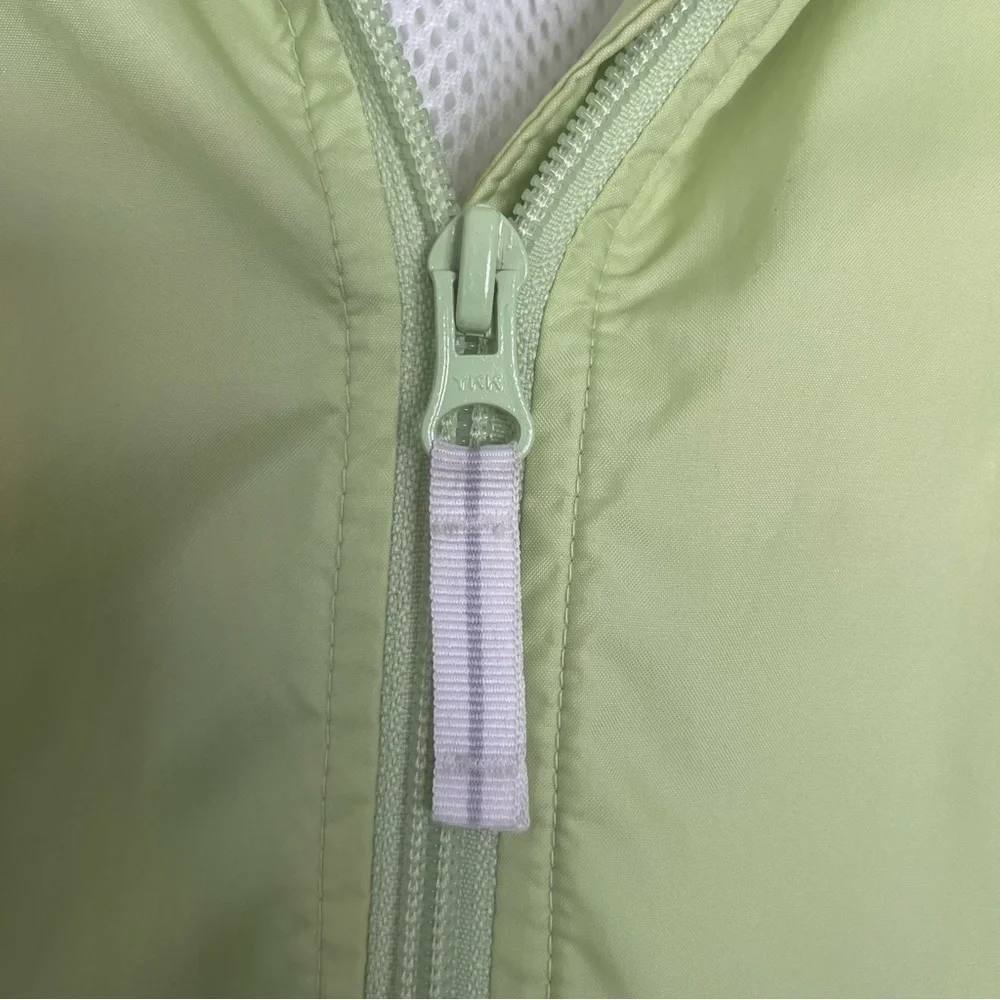 Columbia light green