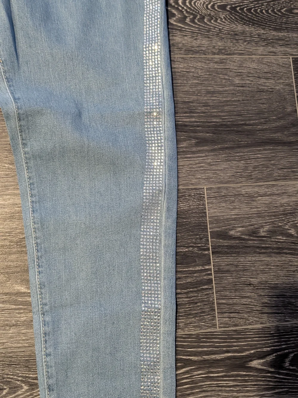 SHEIN stylish light