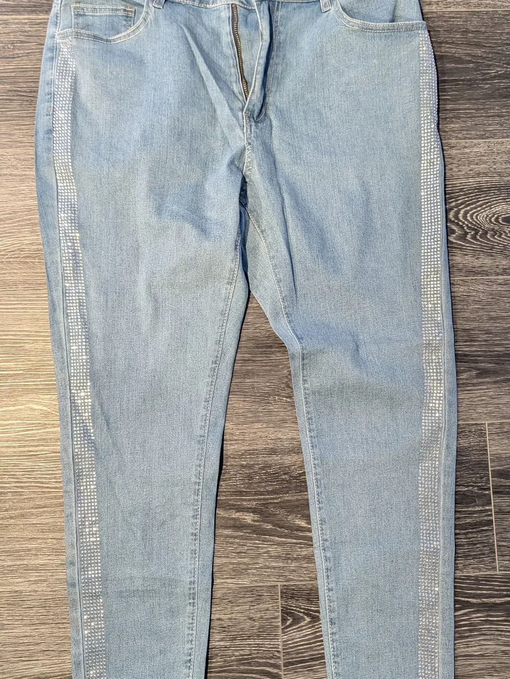 SHEIN stylish light