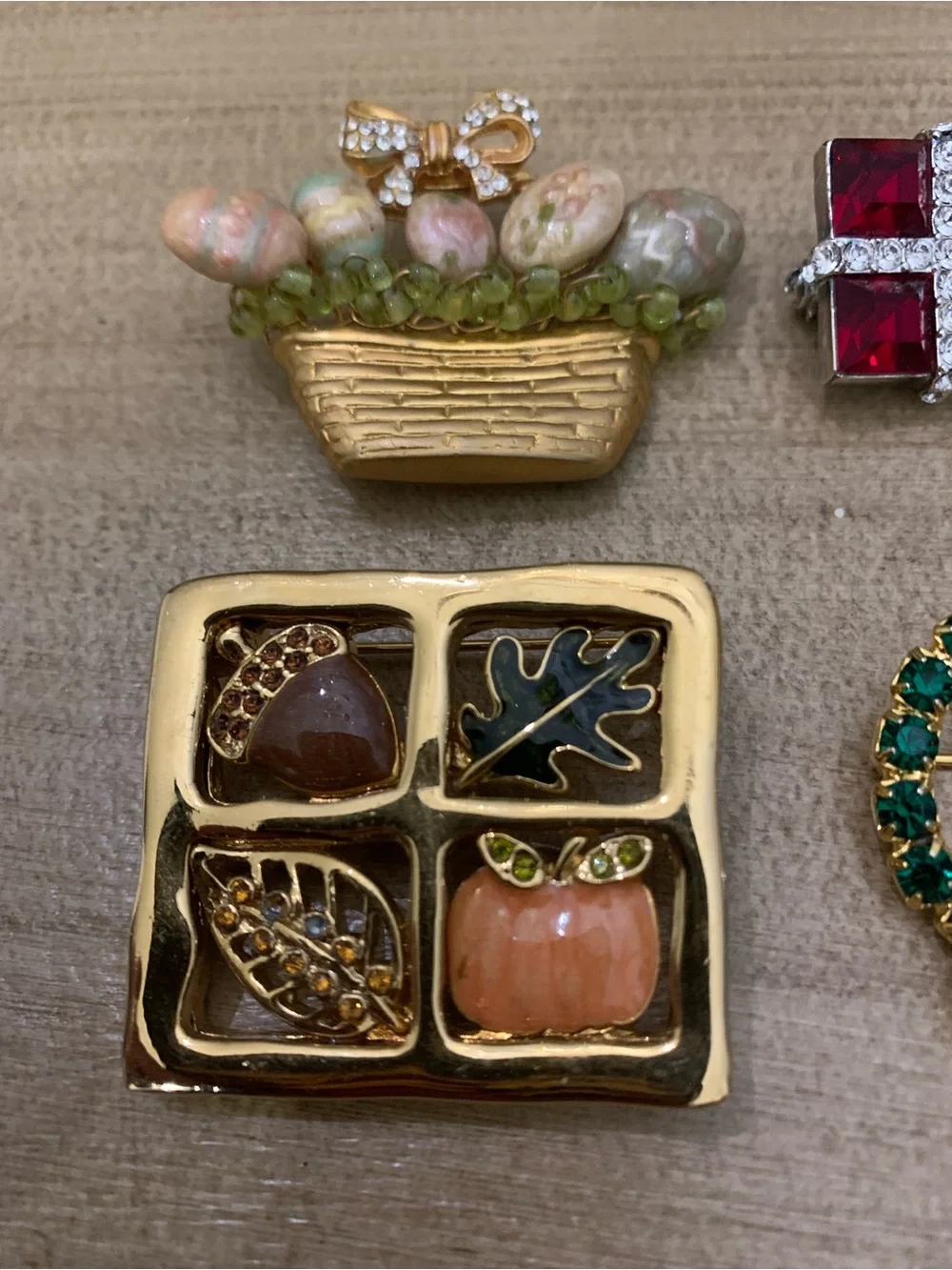 4 set Holiday Brooches Collection - Green, Red, Pink Accents