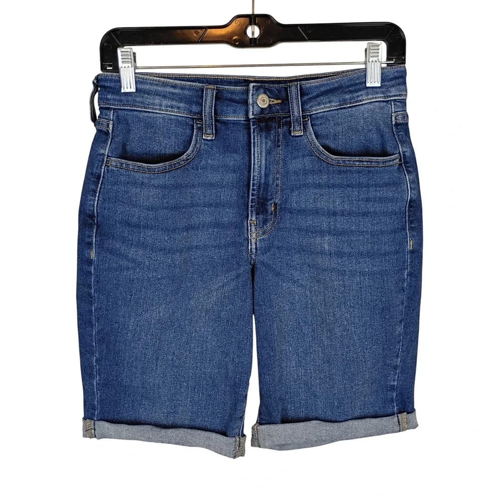 Old Navy High-Rise Wow Denim Shorts Womens 4 Medium Wash Cuffed Bermuda Jean