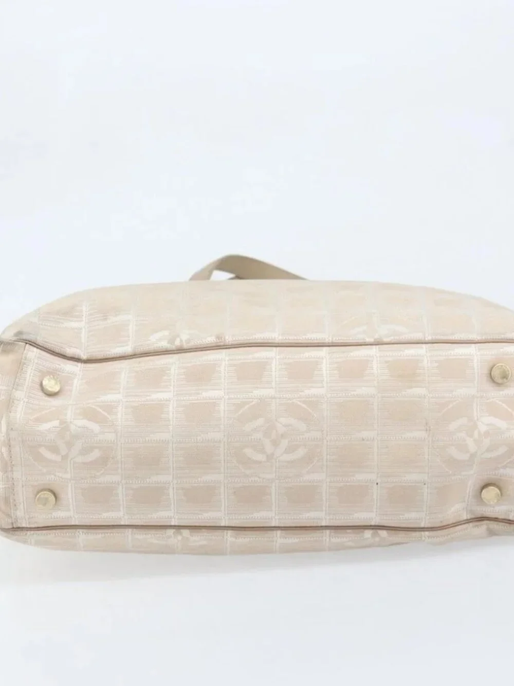 CHANEL drop deformation
