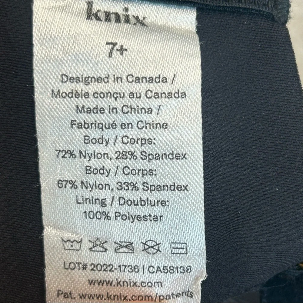 Knix black bra lightly padded sports Sz 7+(38E, 36F, 38F)