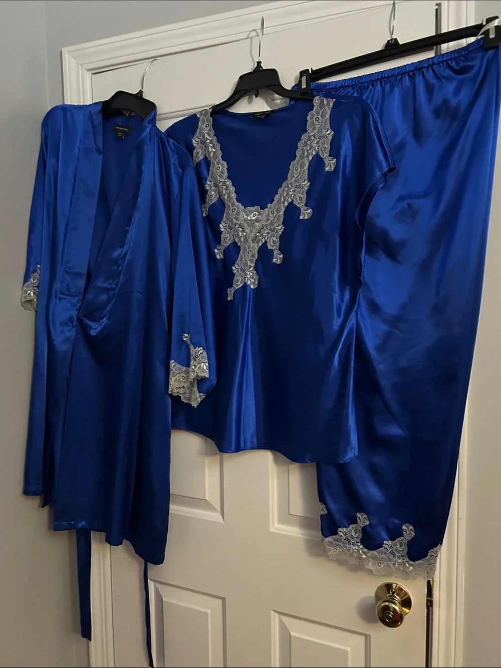 Jones New York Royal Blue Satin 3-Piece Pajama Set with Silver Lace