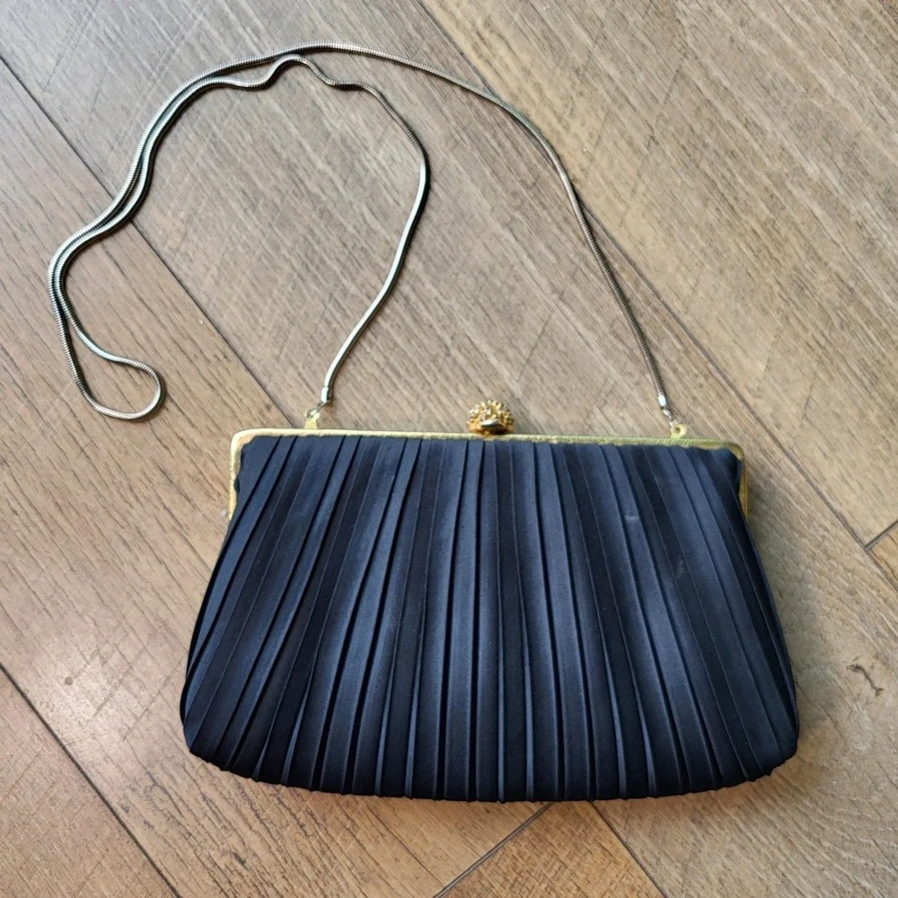 Regale Ltd Vintage Black Pleated Satin Clutch Rhinestone Clasp Gold Chain