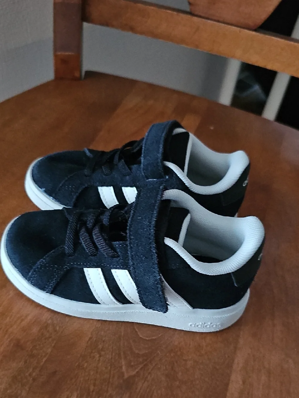 adidas classic kids