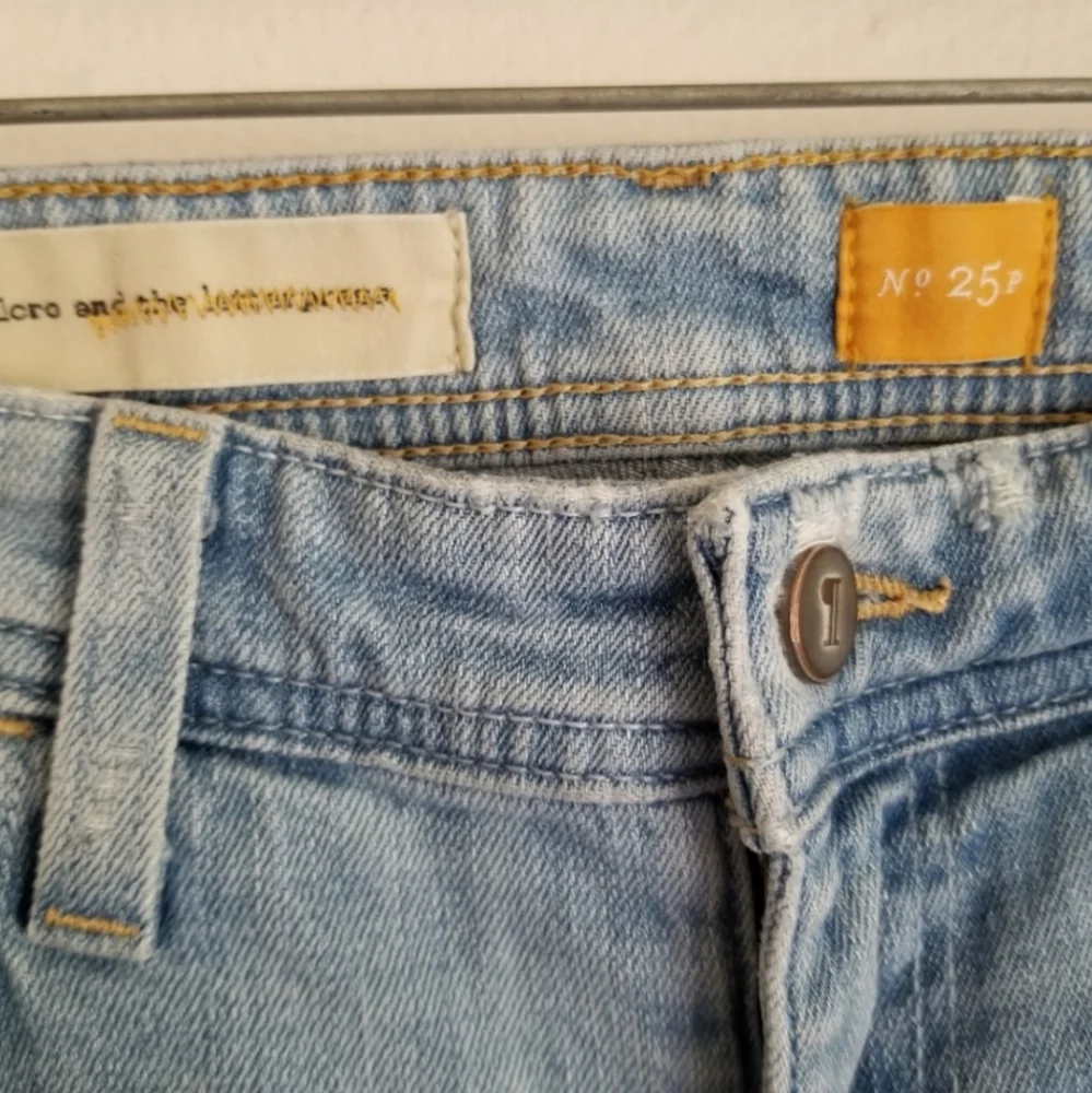 Pilcro and the Letterpress Distressed Paint Mom Jeans 25 XS
