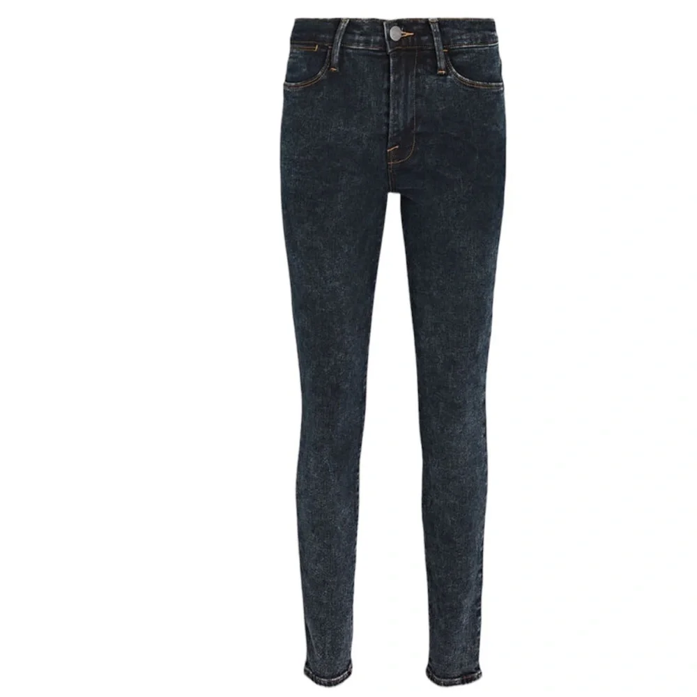 Frame Denim label signature