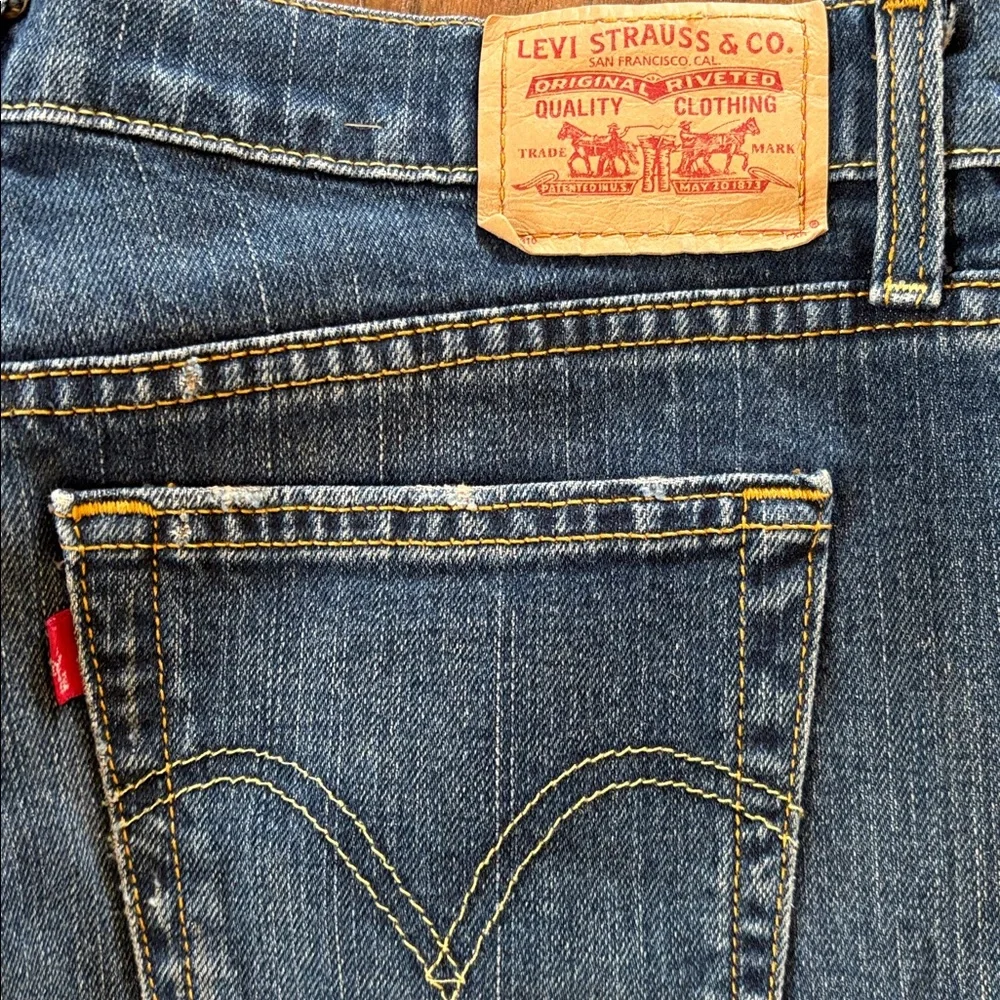 Levis rise high