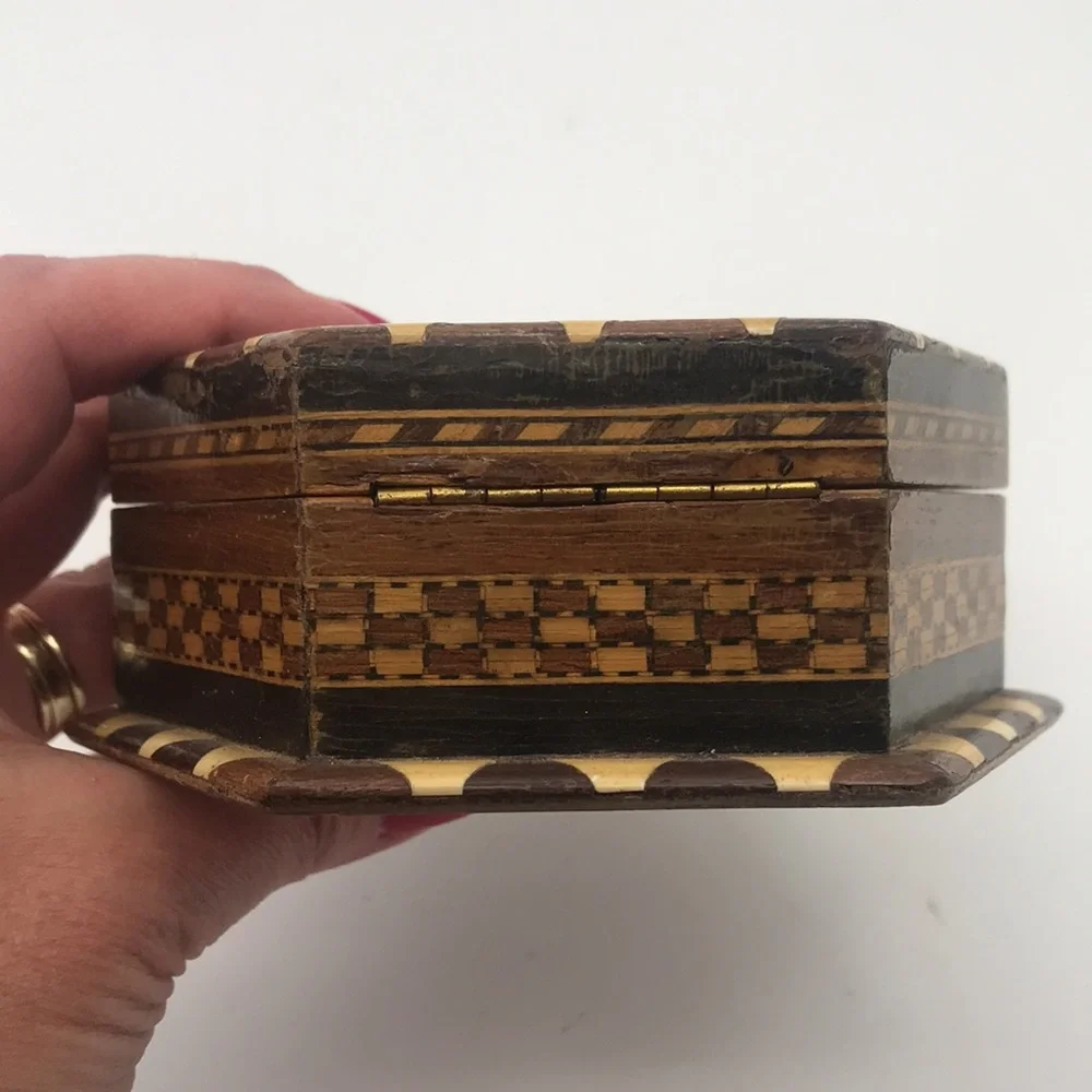 N/A vintage…trinket box…hexagonal…made