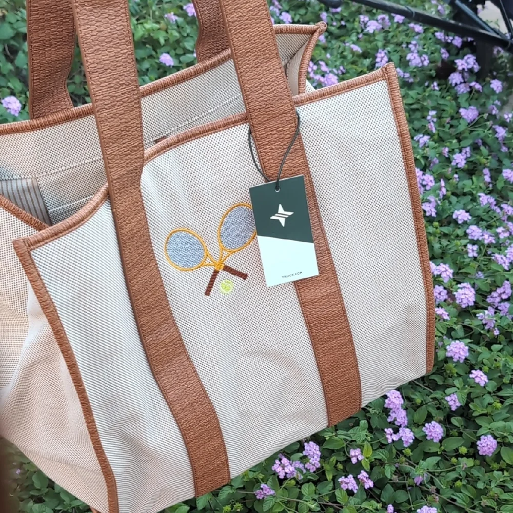 Tuckernuck stylish tote