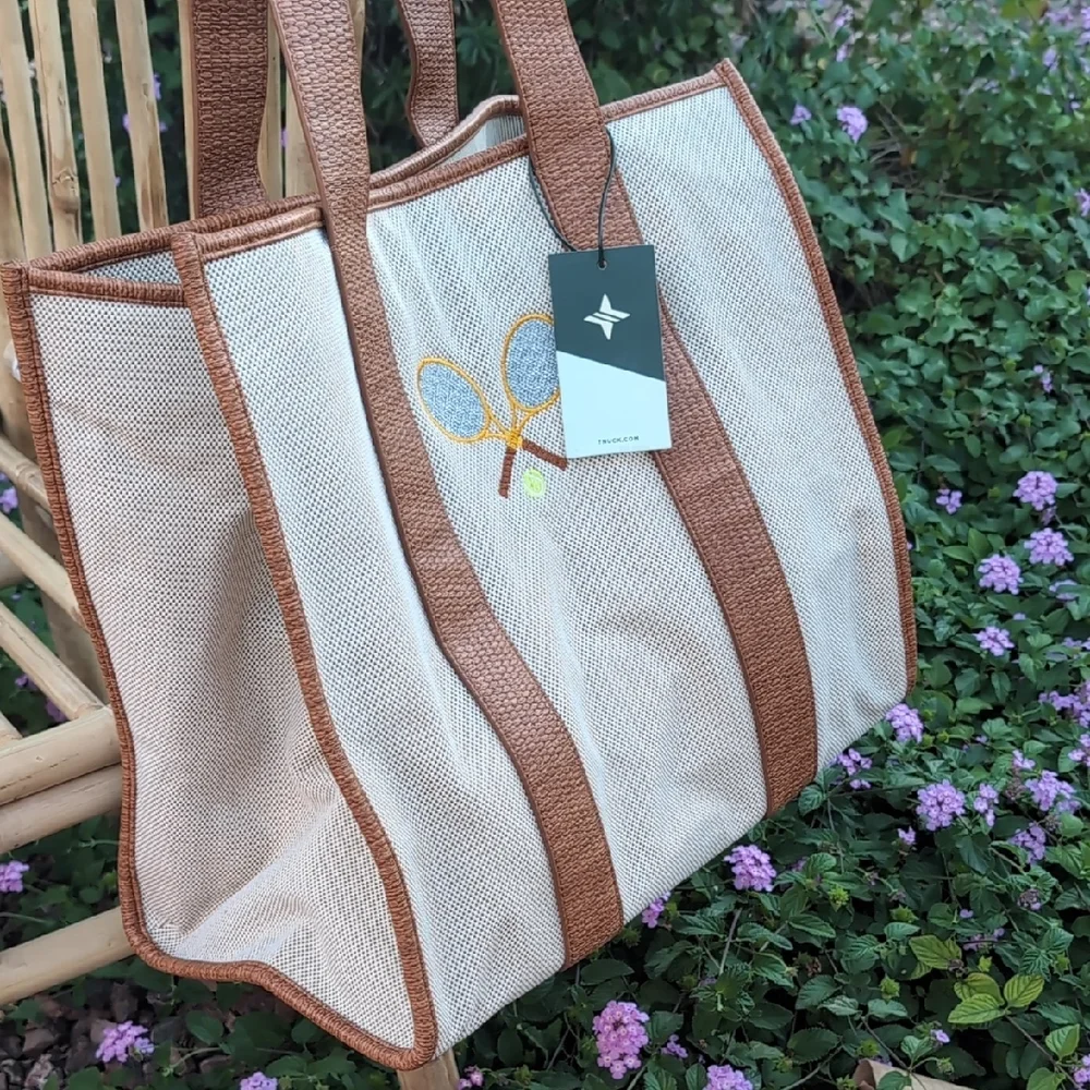 Tuckernuck stylish tote