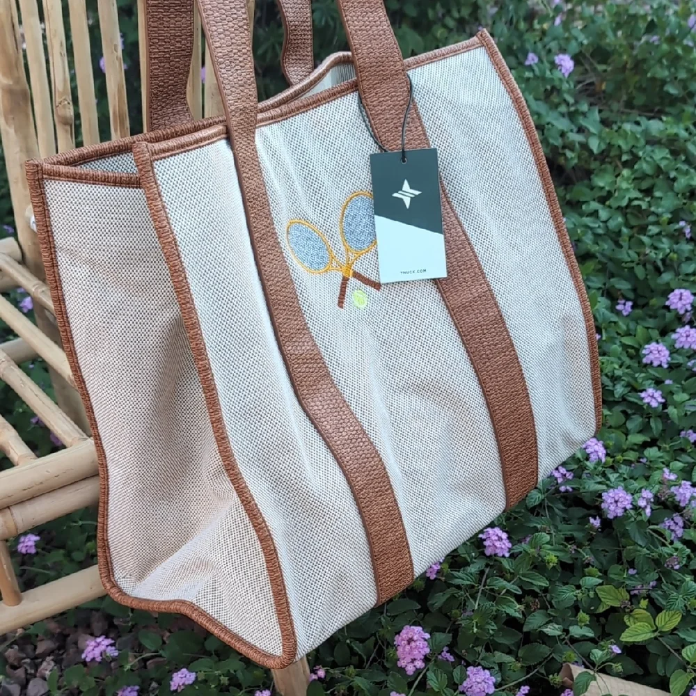Tuckernuck stylish tote