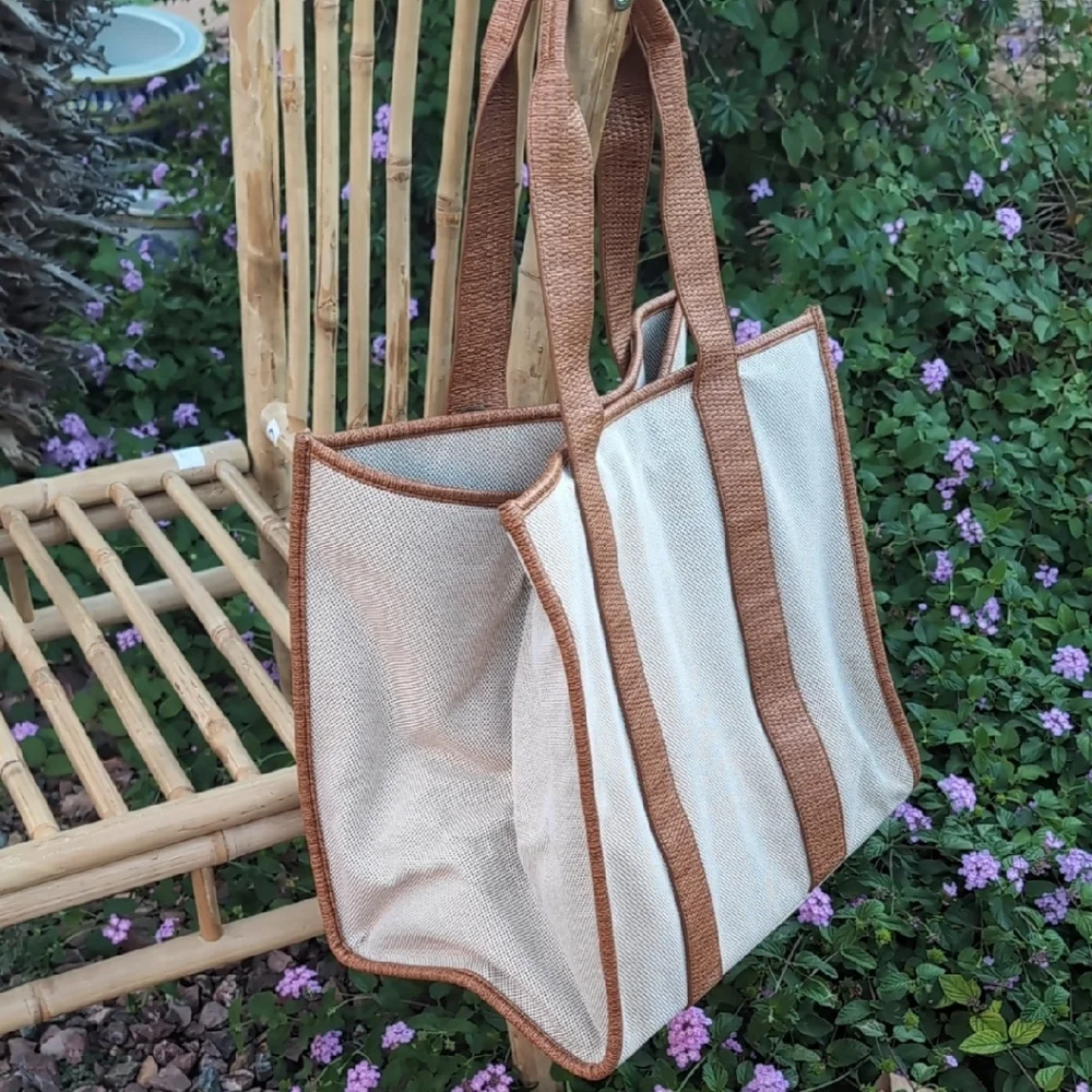 Tuckernuck stylish tote
