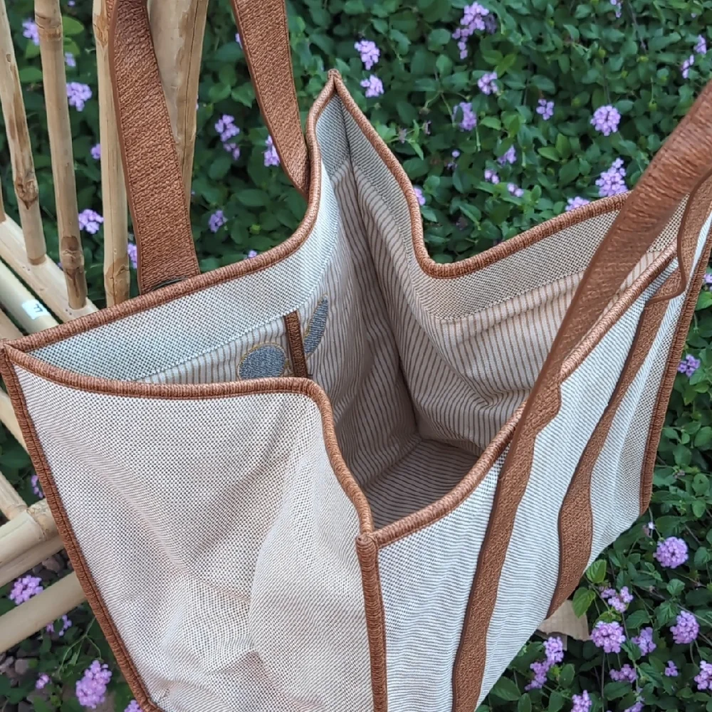 Tuckernuck stylish tote