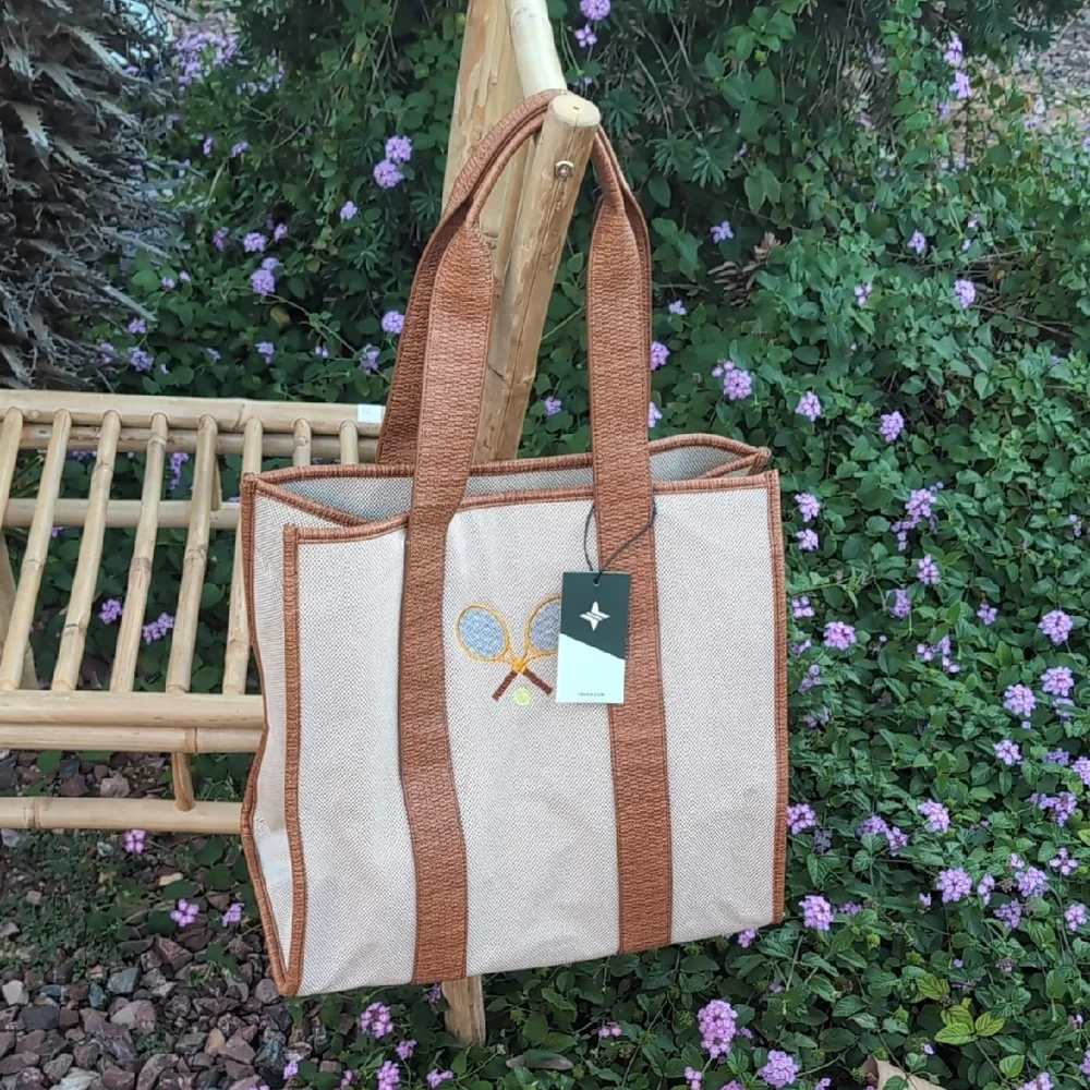 Tuckernuck stylish tote