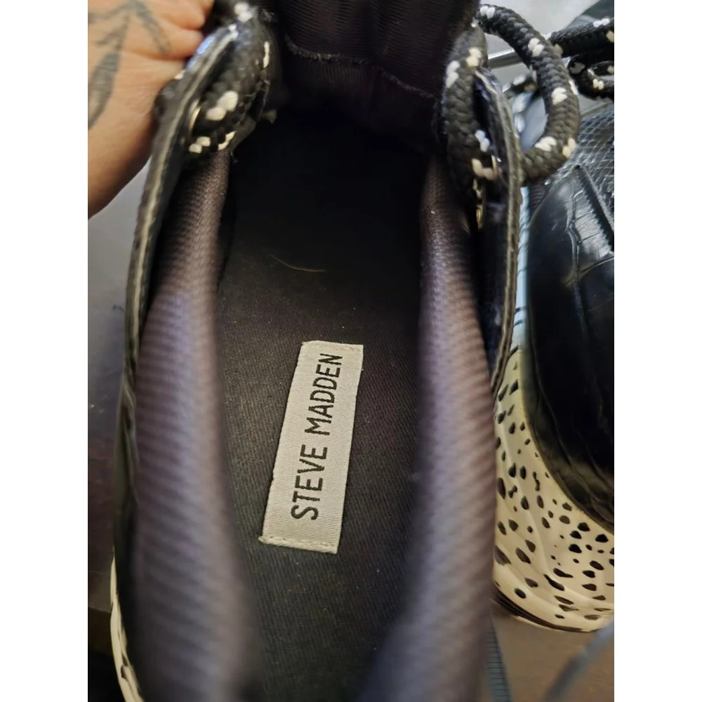 Steve Madden step into