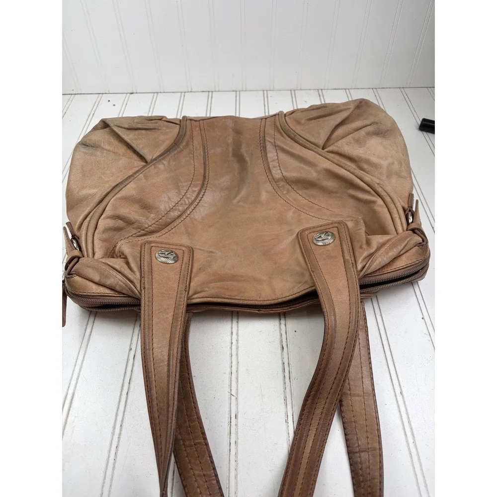 Francesco Biasia 𝗦𝗔𝗩𝗘 satchel style