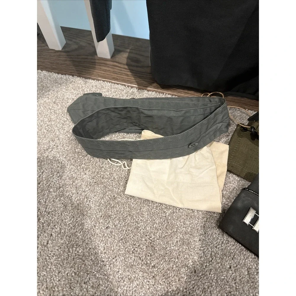 U.S. Army uniform excellent