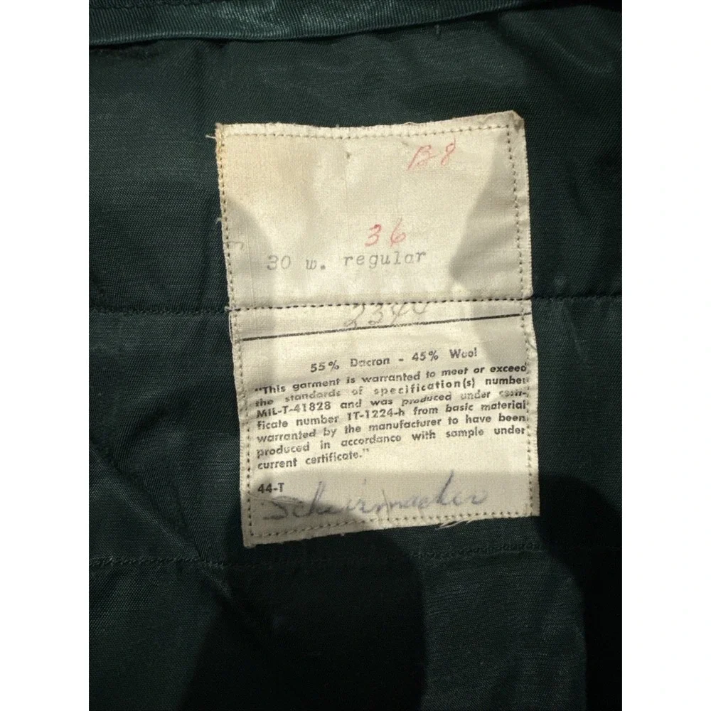 U.S. Army uniform excellent