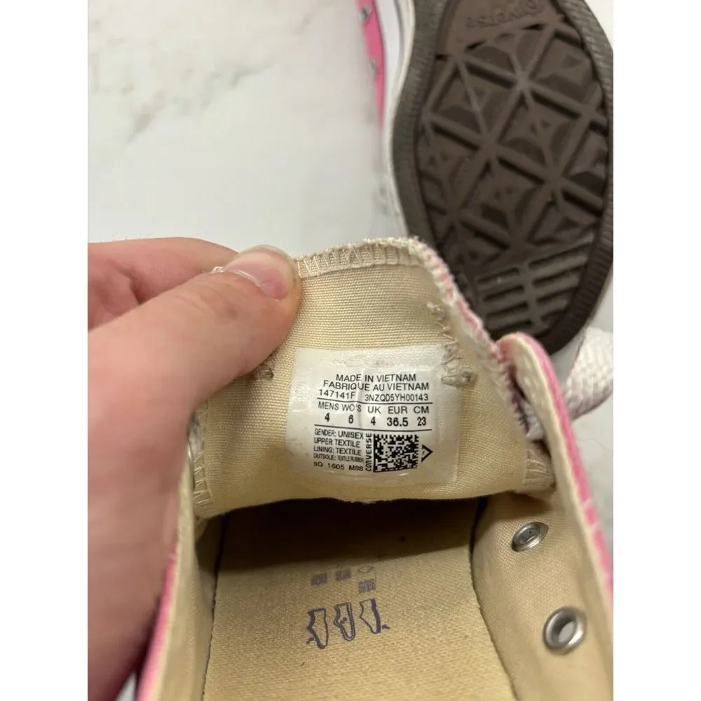 Converse small taylor size