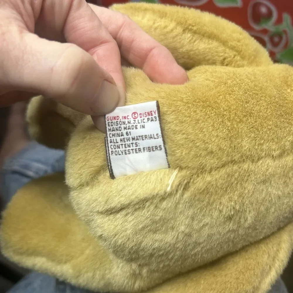 Gund pooh offers welcome