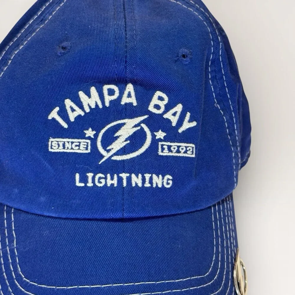Tampa Bay Lightning Retro‎ Dad Hat w/ Enamel Pin - Licensed