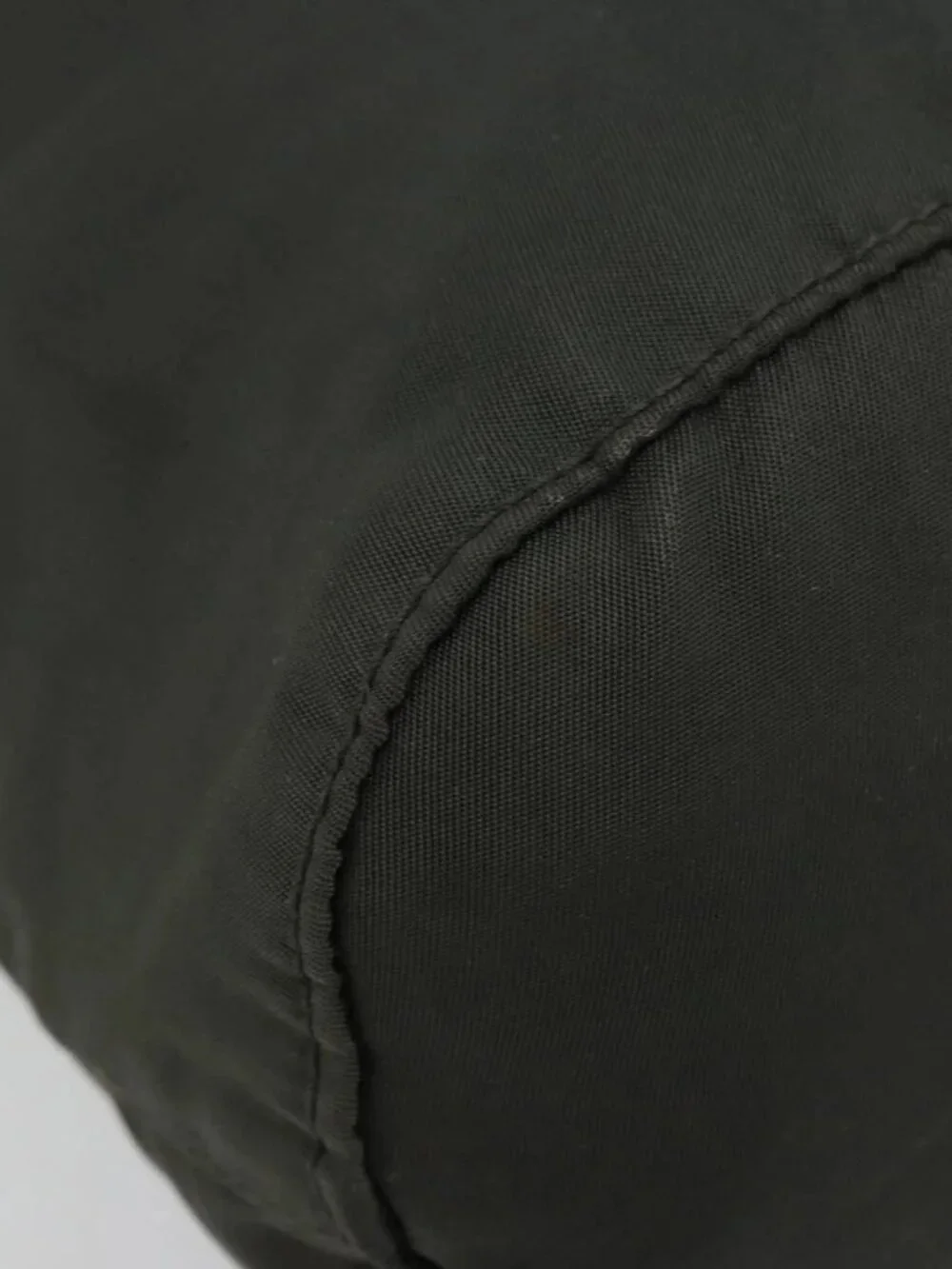 Prada h8 fittings：scratches