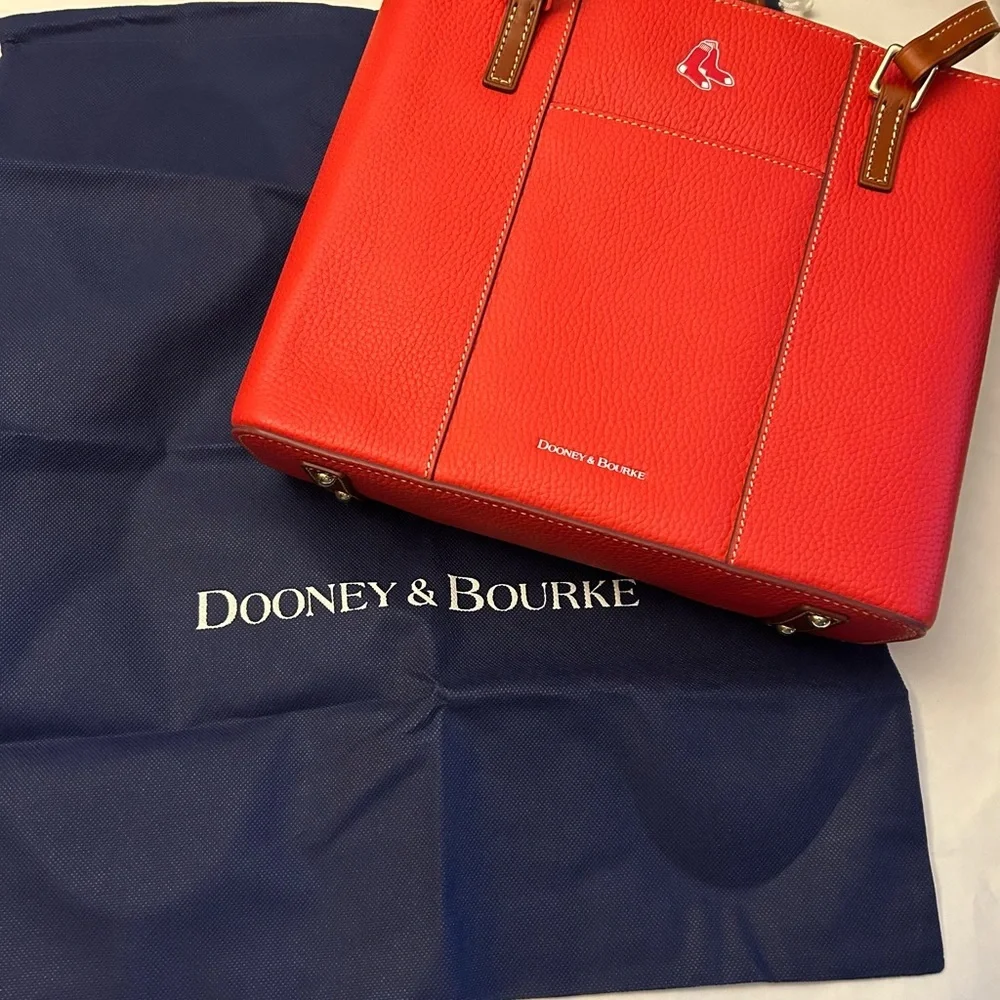 Dooney & Bourke top zipper