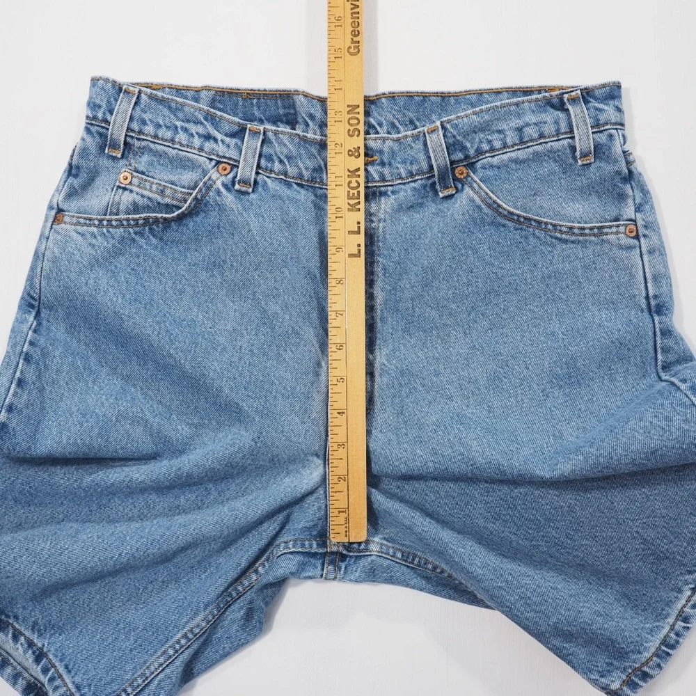 Levis these shorts