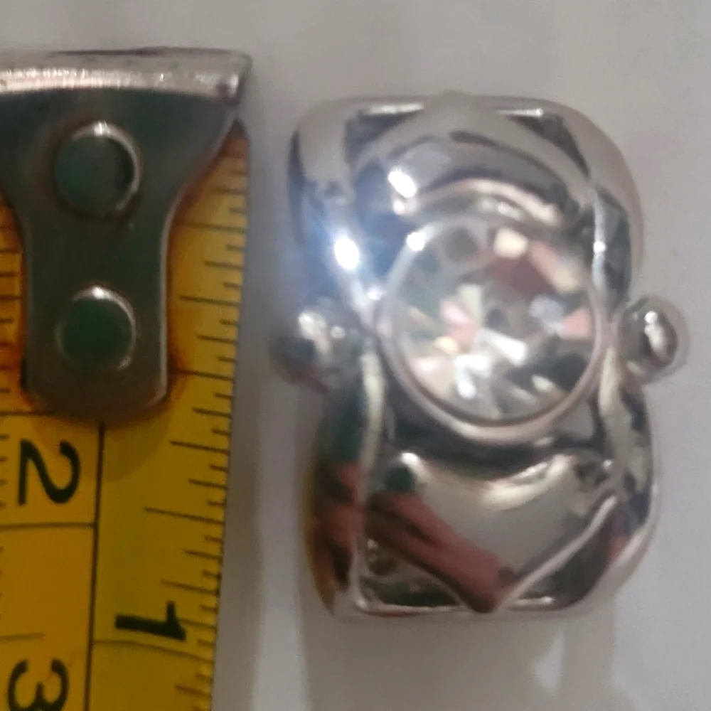 Vintage earrings clip