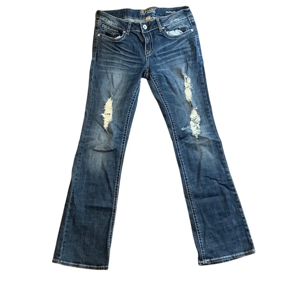 Refuge Runway Everyday Boot Denim‎ Jeans Size 8R Distressed